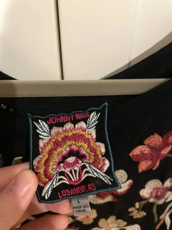 Johnny Was Black Floral Embroidered multicolor Cotton Top Size Large - Picture 6 of 8